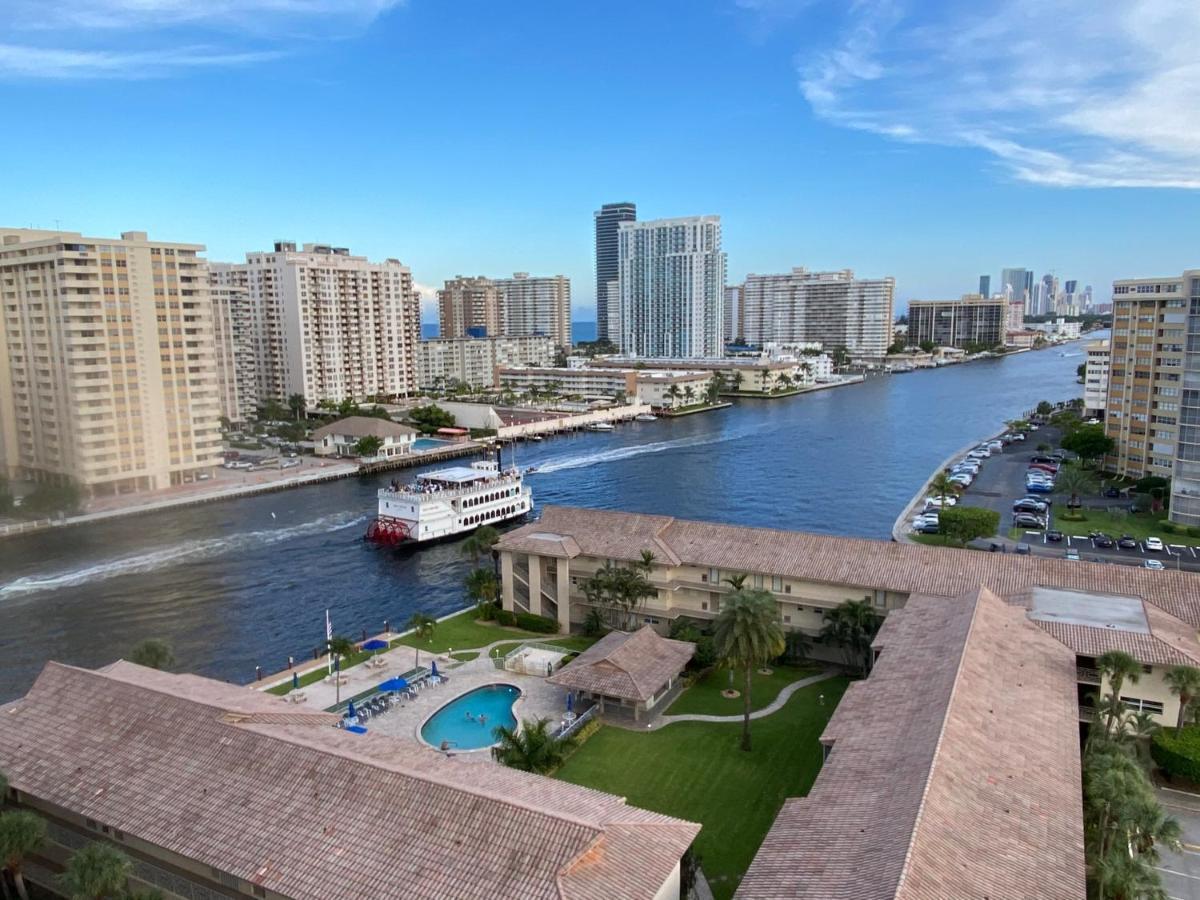 BeachWalk Studio Apmt 2 Beds, Amazing Views- 12B Hallandale Beach Esterno foto