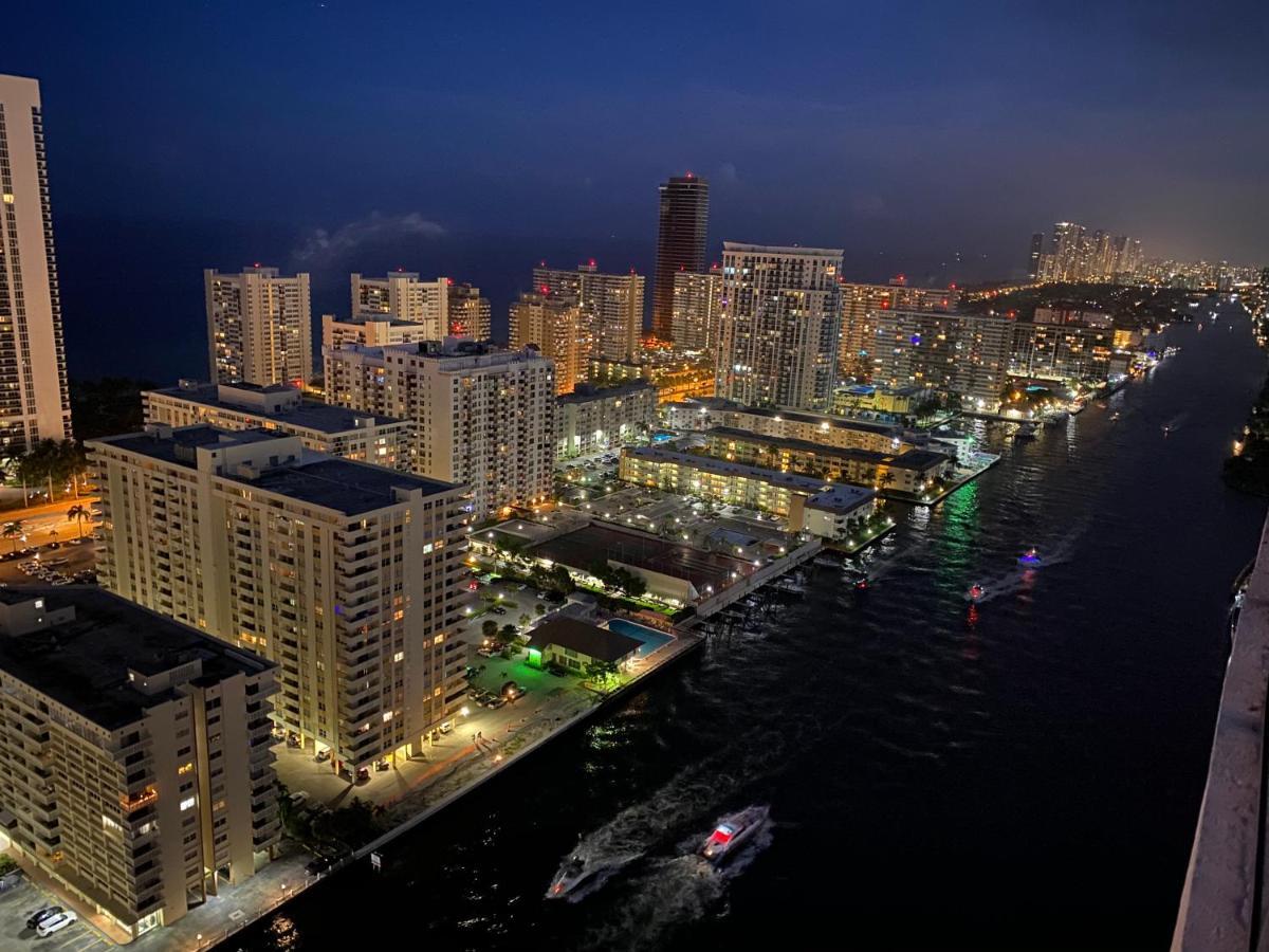 BeachWalk Studio Apmt 2 Beds, Amazing Views- 12B Hallandale Beach Esterno foto