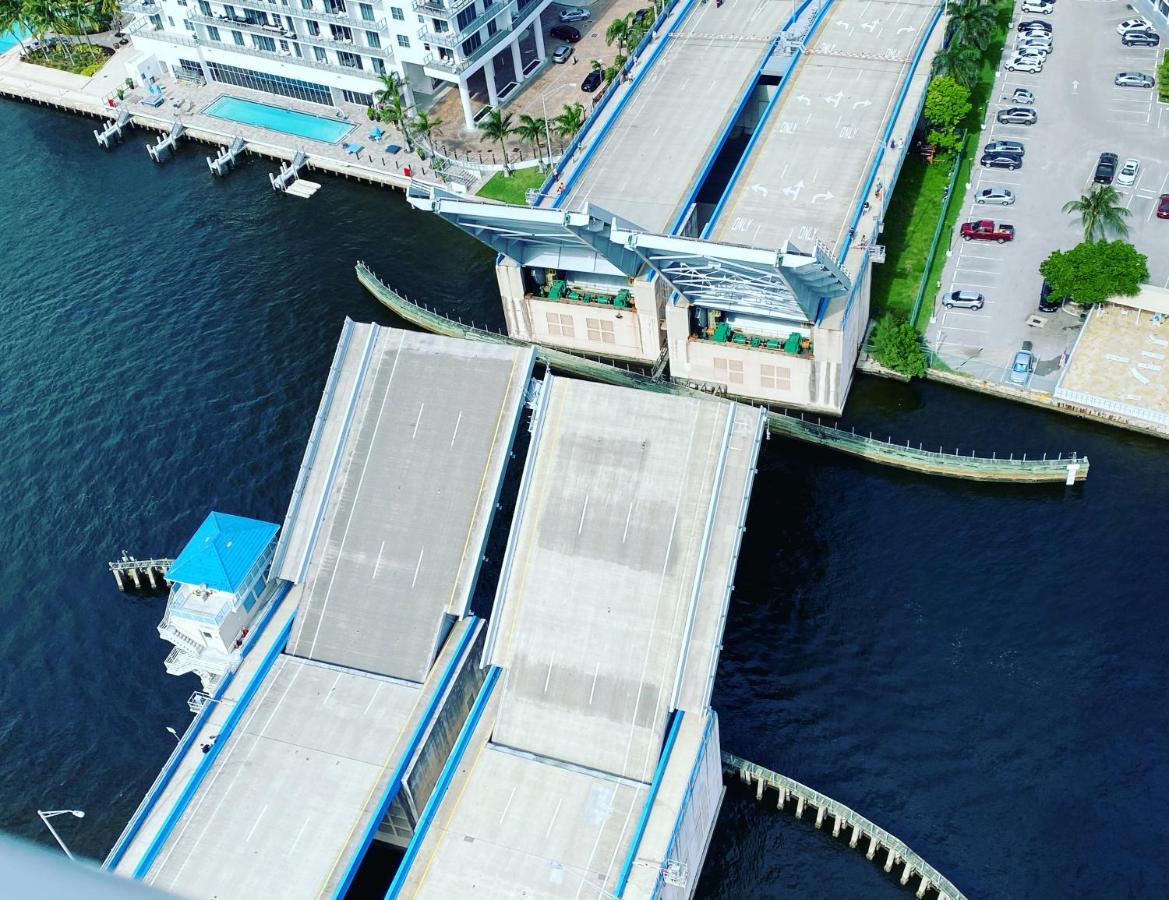BeachWalk Studio Apmt 2 Beds, Amazing Views- 12B Hallandale Beach Esterno foto