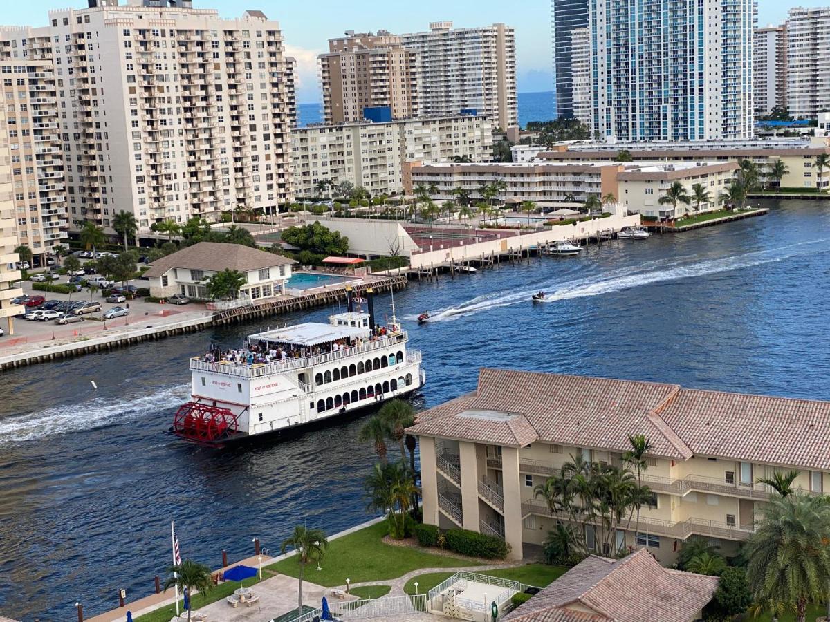 BeachWalk Studio Apmt 2 Beds, Amazing Views- 12B Hallandale Beach Esterno foto