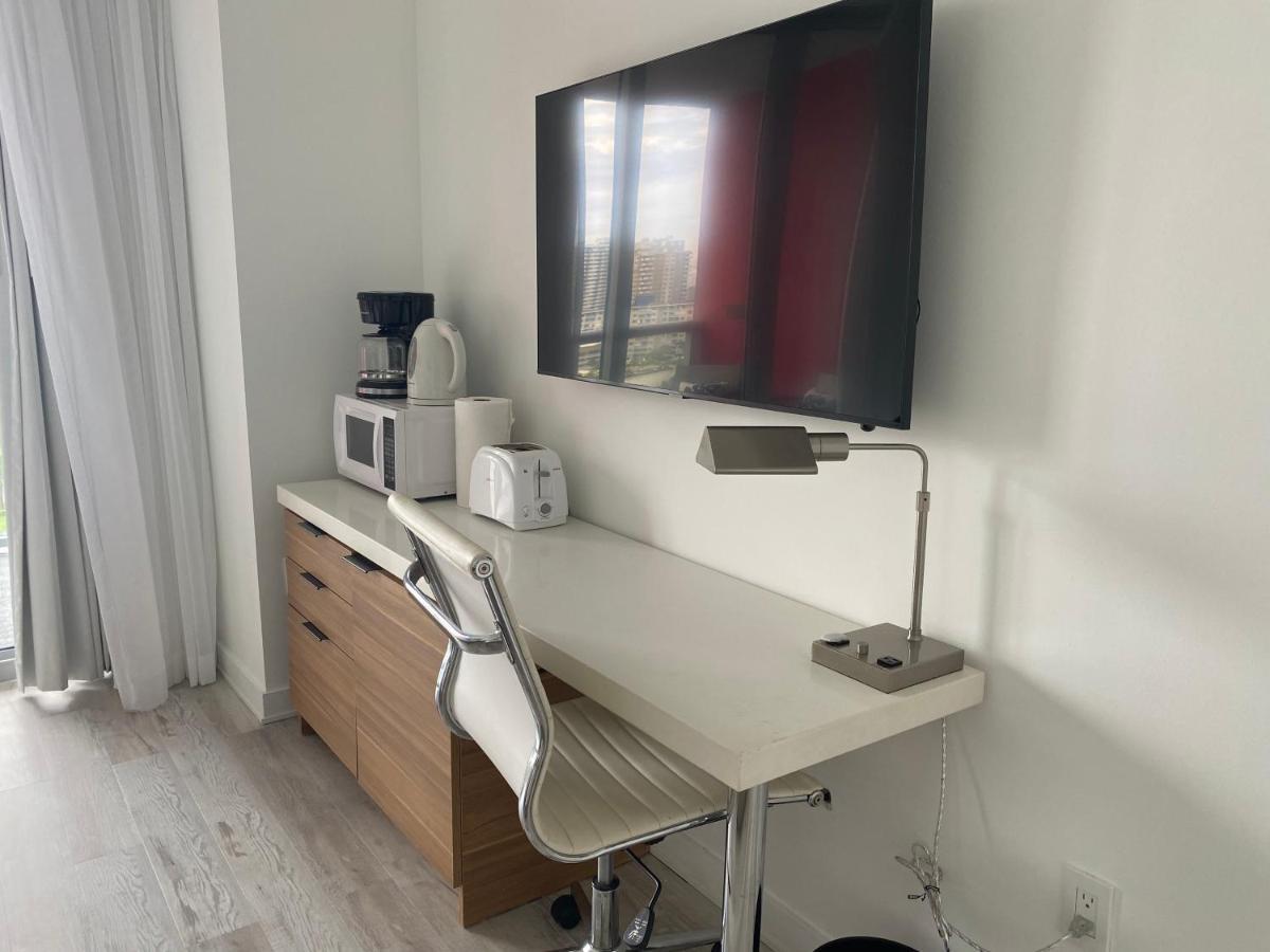 BeachWalk Studio Apmt 2 Beds, Amazing Views- 12B Hallandale Beach Esterno foto